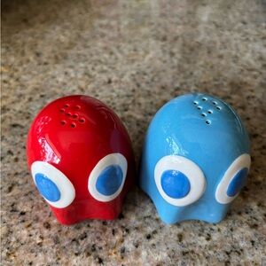 Pac-Man Salt and Pepper Shakers